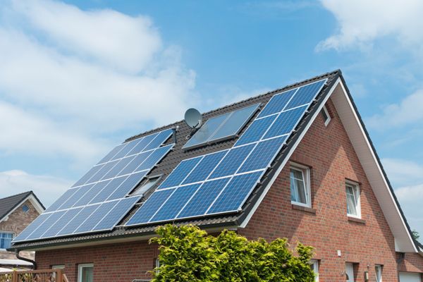 Was ist der Unterschied zwischen Photovoltaik und Solarthermie?